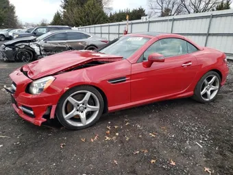 2016 Mercedes-Benz SLK-Class WDDPK3JAXGF125117