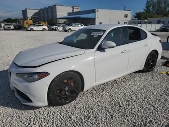 2020 Alfa Romeo Giulia ZARFAMAN8L7630164