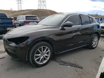 2018 Alfa Romeo Stelvio ZASFAKBN6J7B80421