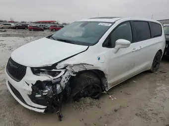 2022 Chrysler Pacifica Hybrid 2C4RC1S76NR207813