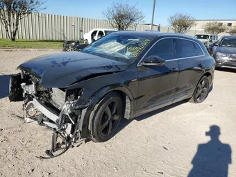 2019 Audi e-tron WA1VAAGE9KB017262