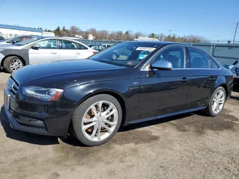 2015 Audi RS4 WAUDGAFL4FA098261