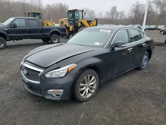 2017 Infiniti Q70 JN1BY1AR8HM770684
