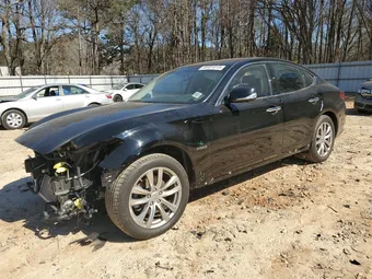 2017 Infiniti Q70 JN1EY1AP3HM790014