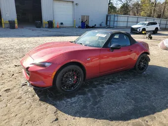 2016 Mazda MX-5 Miata JM1NDAC74G0105935