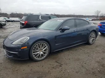 2018 Porsche Panamera WP0AA2A71JL114307