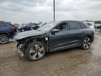 2022 Audi e-tron WA1LAAGE9NB010971