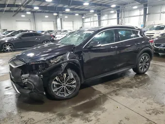 2018 Infiniti QX30 SJKCH5CR7JA060525
