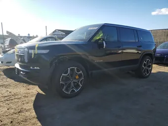 2023 Rivian R1S 7PDSGABA5PN014191