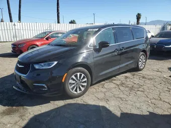 2024 Chrysler Pacifica Hybrid 2C4RC1S78RR157163