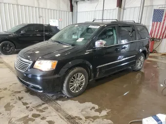 2015 Chrysler Town & Country 2C4RC1CG1FR563277