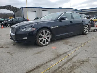 2017 Jaguar XJ-Series SAJWA2G74H8W09855