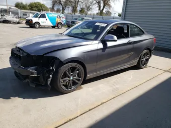 2017 BMW M2 WBA2G1C5XHV638821