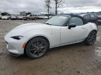 2016 Mazda MX-5 Miata JM1NDAC79G0107454