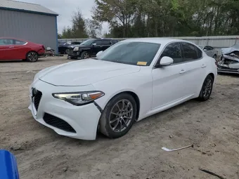 2017 Alfa Romeo Giulia ZARFAEBN4H7545818