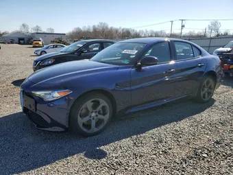 2018 Alfa Romeo Giulia ZARFAEEN7J7564087
