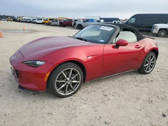 2022 Mazda MX-5 Miata JM1NDAD72N0507870
