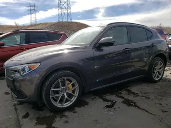 2018 Alfa Romeo Stelvio ZASFAKPN0J7B78964