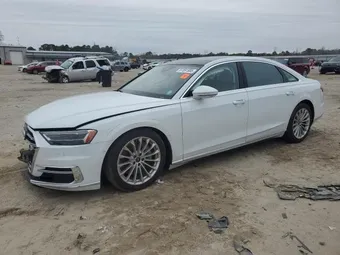 2021 Audi A8 WAU8DAF82MN021237