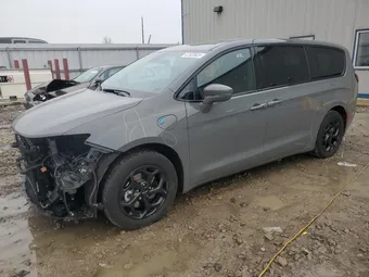 2022 Chrysler Pacifica Hybrid 2C4RC1L78NR227477