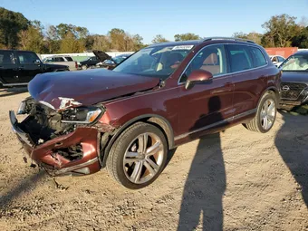 2017 Volkswagen Touareg WVGGF7BPXHD005867