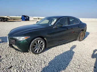 2021 Alfa Romeo Giulia ZARFANAN0M7640016