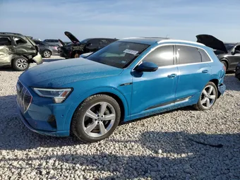 2019 Audi e-tron WA1VABGEXKB014330