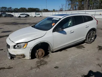 2018 Volvo V60 YV440MWK8J2042128