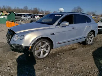 2017 Bentley Bentayga SJAAC2ZV7HC012616