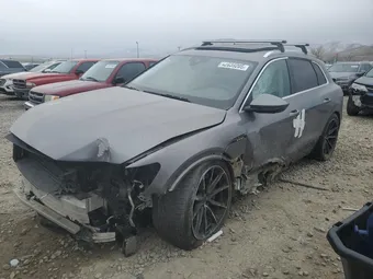 2019 Audi e-tron WA1LAAGE0KB011003