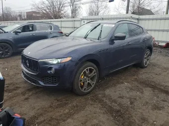 2017 Maserati Levante ZN661YUS6HX243802