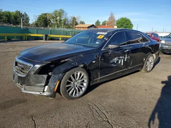 2018 Cadillac CT6 1G6KC5RX8JU103595
