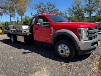 2019 Ford F550 1FDUF5HT8KEF30410