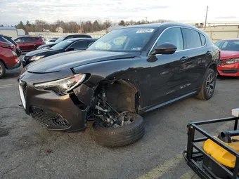 2019 Alfa Romeo Stelvio ZASPAKBN8K7C45713