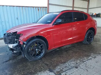 2020 Alfa Romeo Stelvio ZASPAKBNXL7C97698