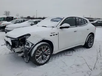 2023 Maserati Grecale ZN682AVM5P7429004