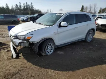 2018 Mitsubishi RVR JA4AJ3AU2JU600429