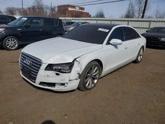 2014 Audi A8 WAURGAFD5EN007438