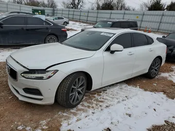 2017 Volvo S90 YV1A22MK6H1011610
