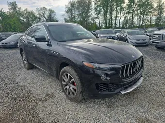 2017 Maserati Levante ZN661XUL2HX248112