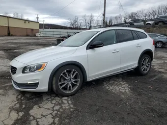 2016 Volvo V60 YV4612HM6G1008566