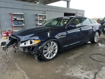 2015 Jaguar XJ-Series SAJWJ2GD2F8V90287