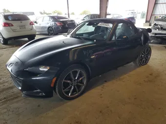 2022 Mazda MX-5 Miata JM1NDAD79N0507042