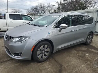 2018 Chrysler Pacifica Hybrid 2C4RC1N74JR172663