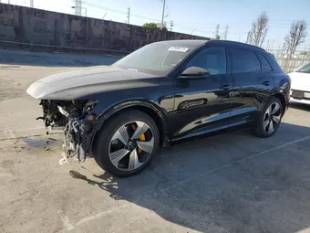 2022 Audi e-tron WA1LAAGE3NB007578