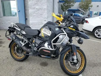 2021 BMW R-Series WB10M1308M6E75131