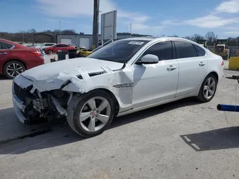2018 Jaguar XF SAJBS4FX4JCY69958