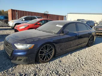 2021 Audi A8 WAU8EAF85MN015252