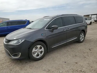 2018 Chrysler Pacifica Hybrid 2C4RC1L79JR105673