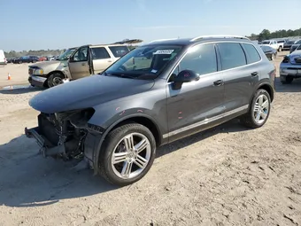 2016 Volkswagen Touareg WVGEF9BP0GD000663